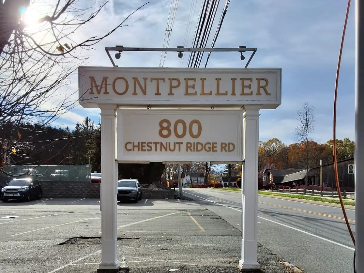 Montpellier 800 Chestnut Ridge Rd post sign by Marv'les Signs