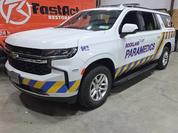 Rockland Paramedics vehicle lettering by Marv'les Signs
