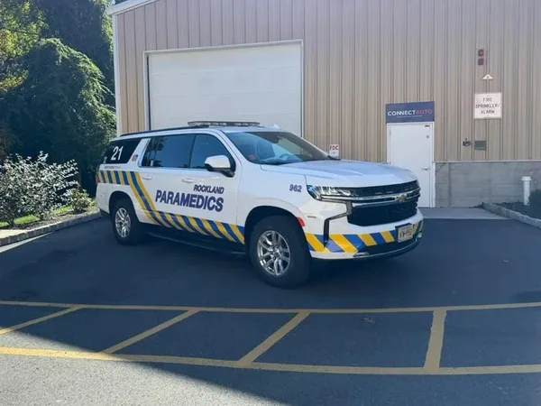 Rockland Paramedics vehicle lettering by Marv'les Signs